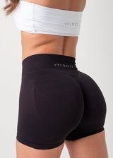 ULTIMATE SEAMLESS SCRUNCH SHORTS MINI - BLACK