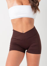 ULTIMATE SEAMLESS SCRUNCH SHORTS 3.0 - ESPRESSO