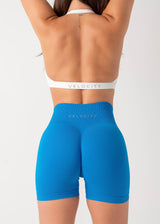 ULTIMATE SEAMLESS SCRUNCH SHORTS 2.0 - ELECTRIC