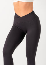 ULTIMATE SEAMLESS SCRUNCH LEGGINGS 3.0 - BLACK