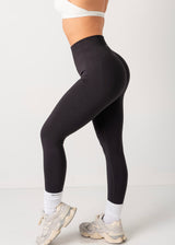 ULTIMATE SEAMLESS SCRUNCH LEGGINGS 2.0 - BLACK