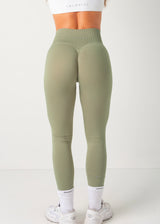 ULTIMATE SEAMLESS SCRUNCH LEGGINGS - PISTACHIO