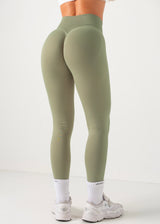 ULTIMATE SEAMLESS SCRUNCH LEGGINGS - PISTACHIO