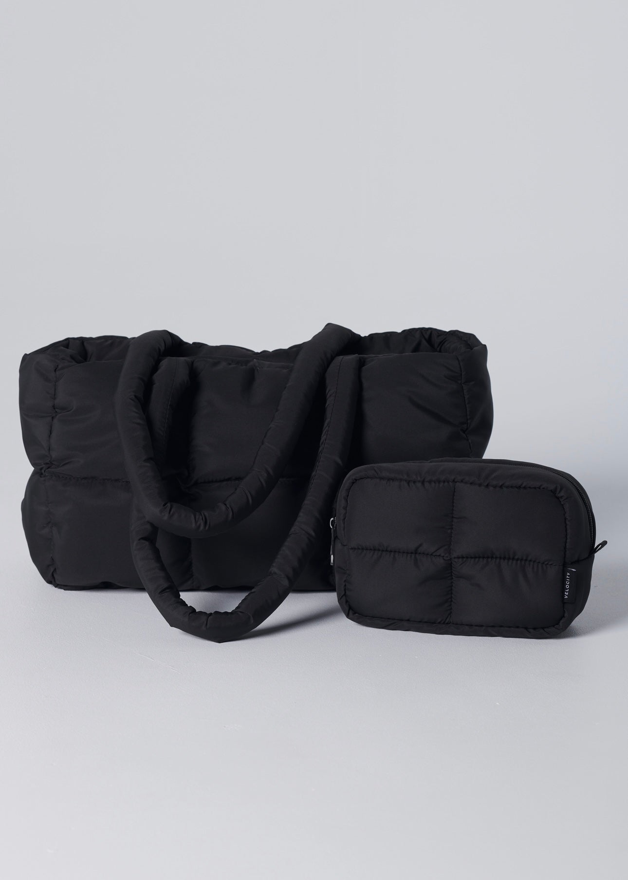 PILLOW TOTE - BLACK