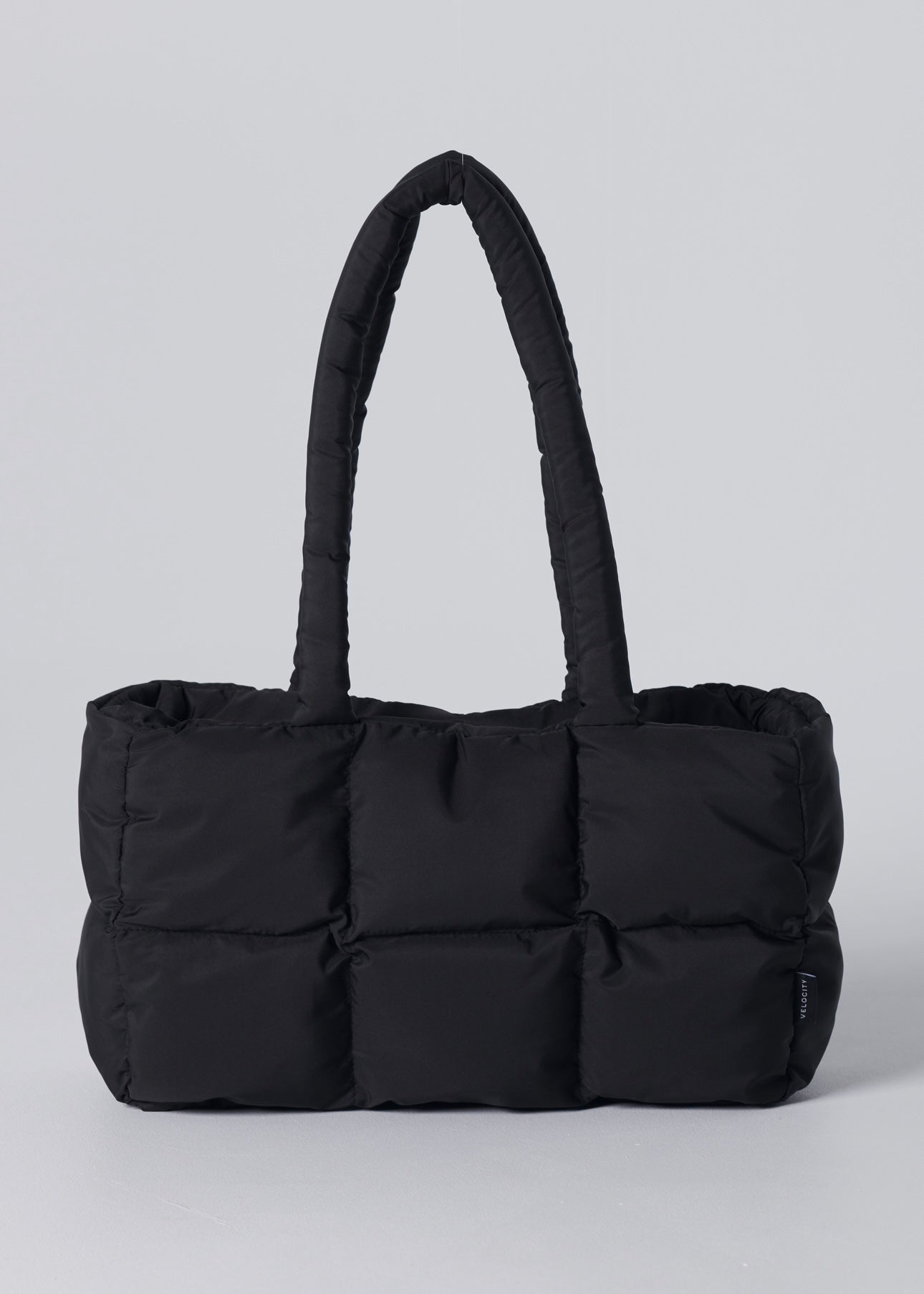 PILLOW TOTE - BLACK