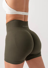 ULTIMATE SEAMLESS SCRUNCH SHORTS 2.0 - MOSS