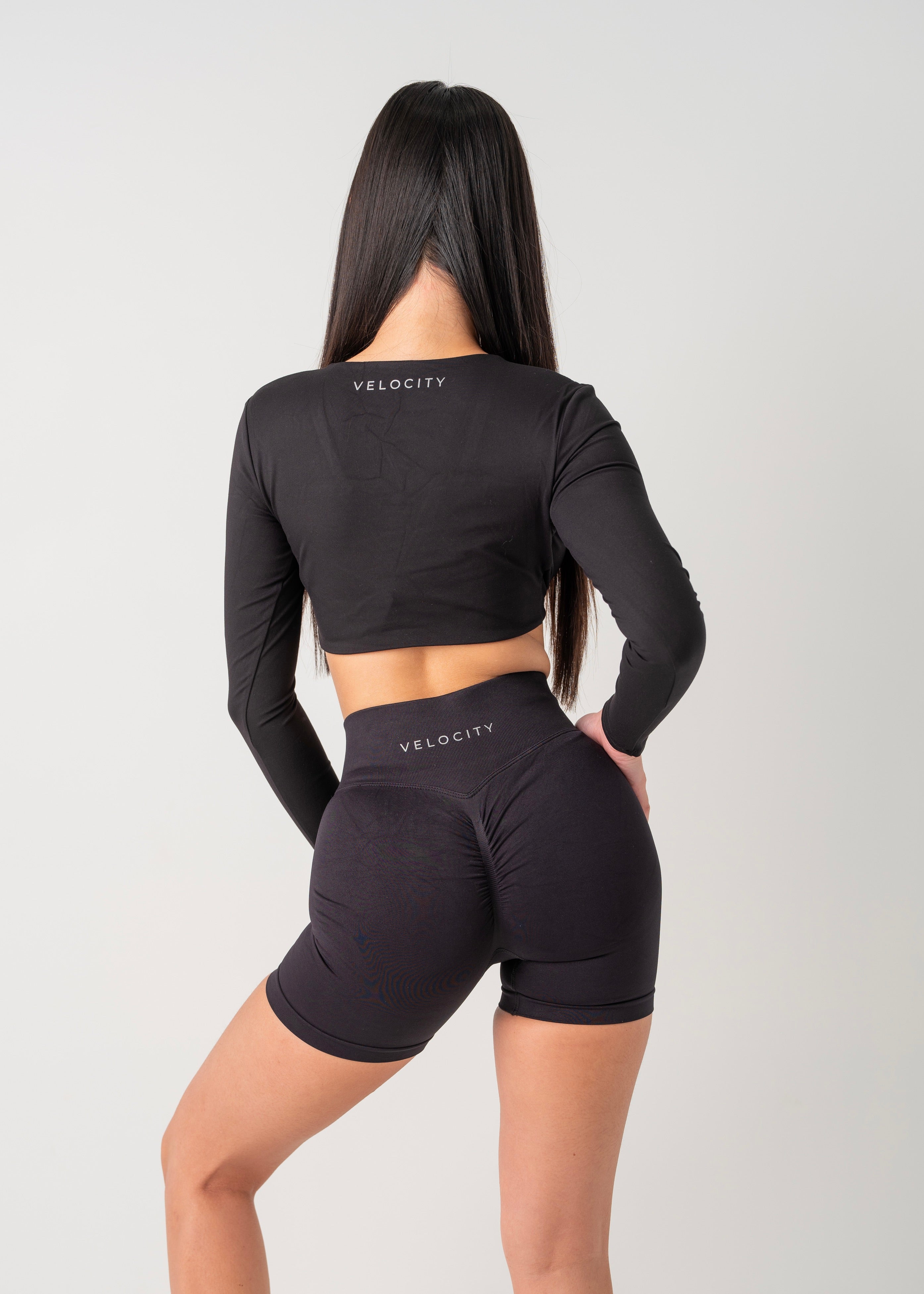 LONG SLEEVE TWIST CROP - BLACK