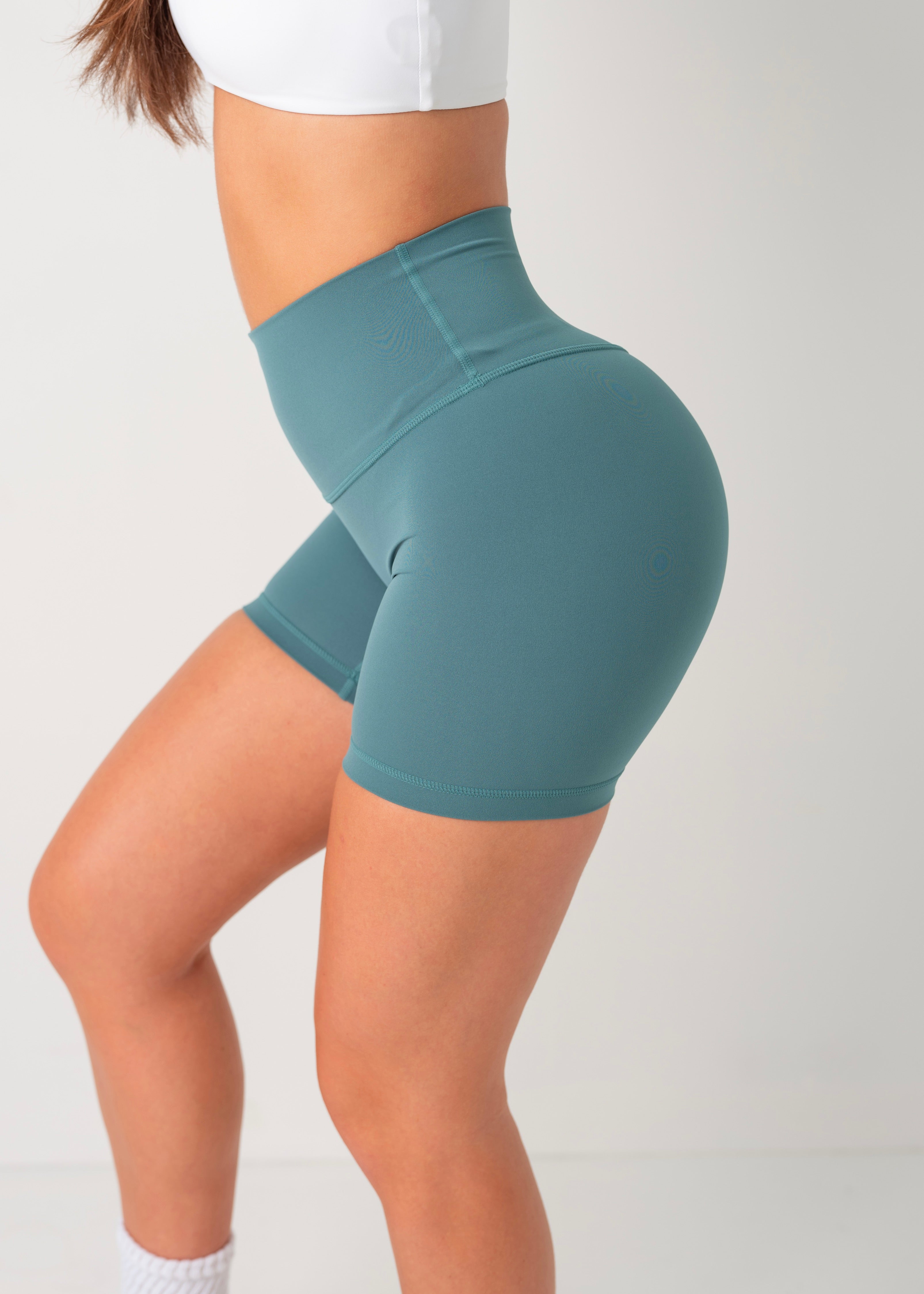 PERFORMANCE SHORTS - EMERALD