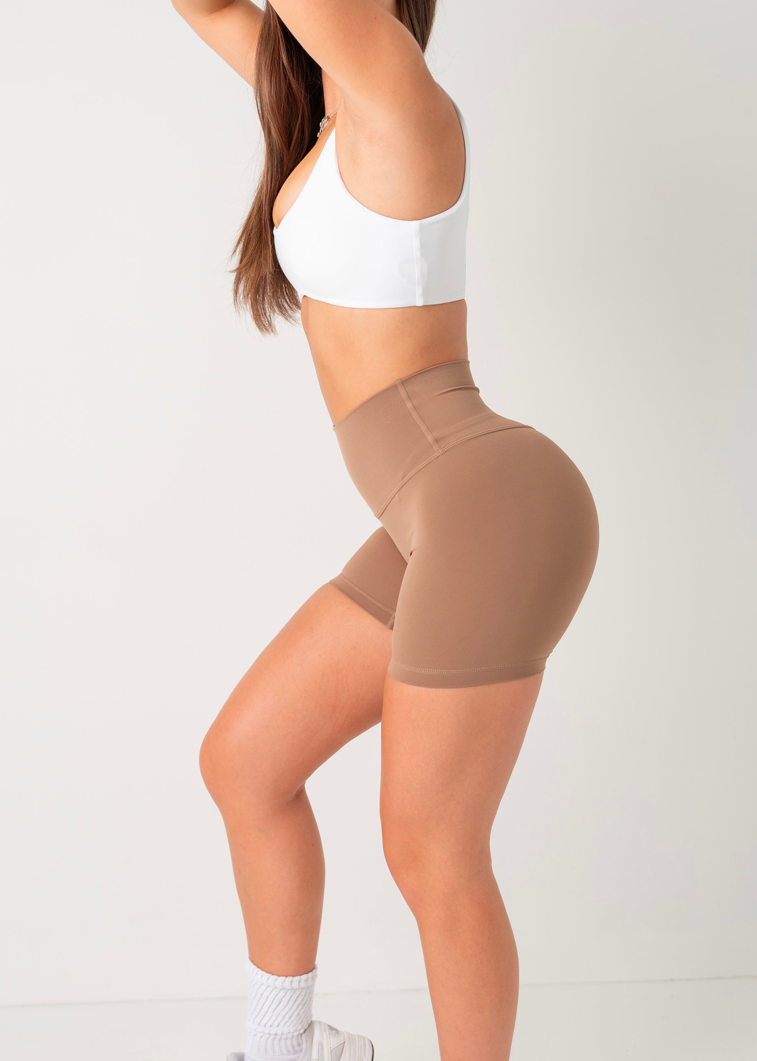 PERFORMANCE SHORTS - MOCHA