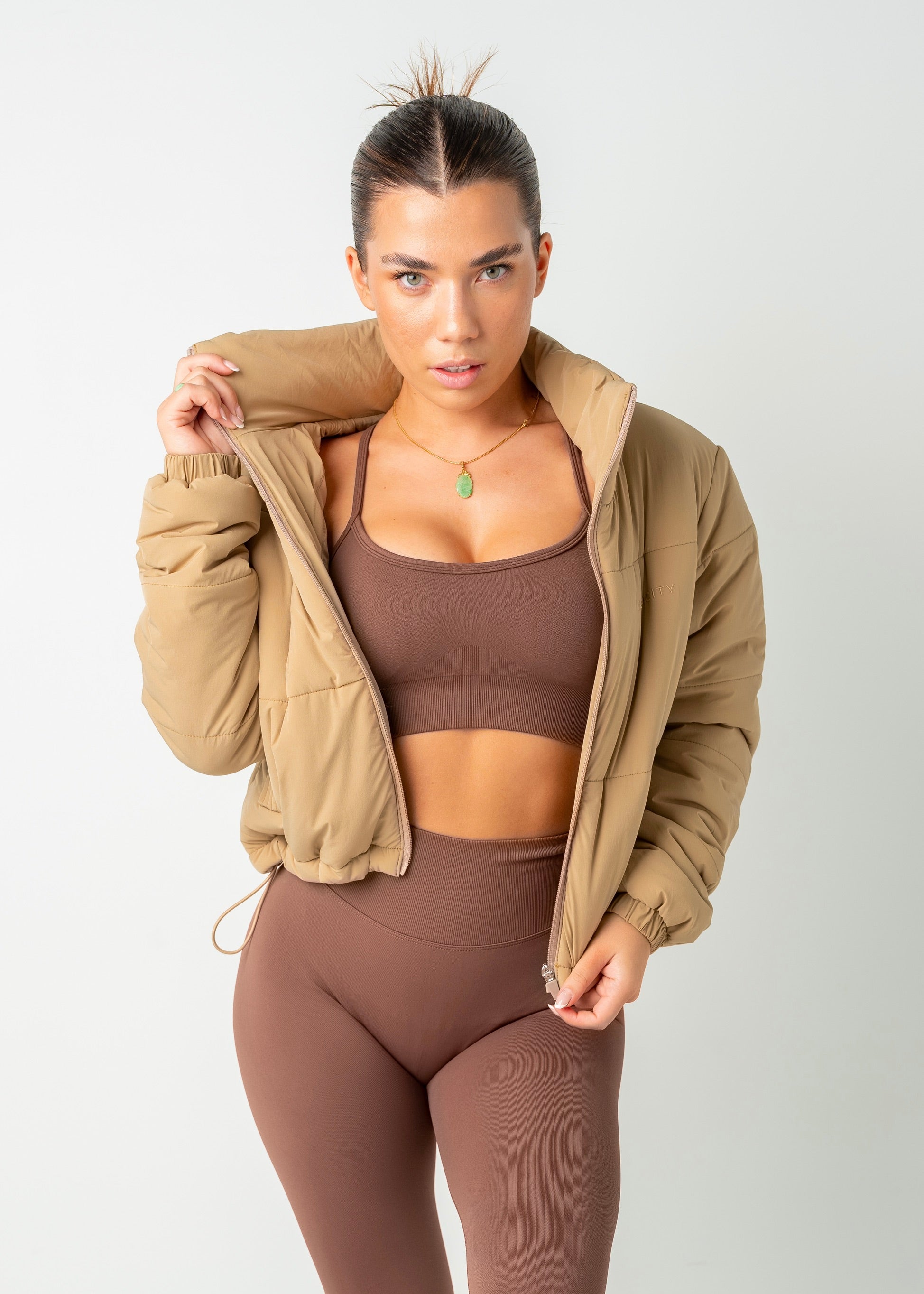 CROPPED PUFFER - BEIGE