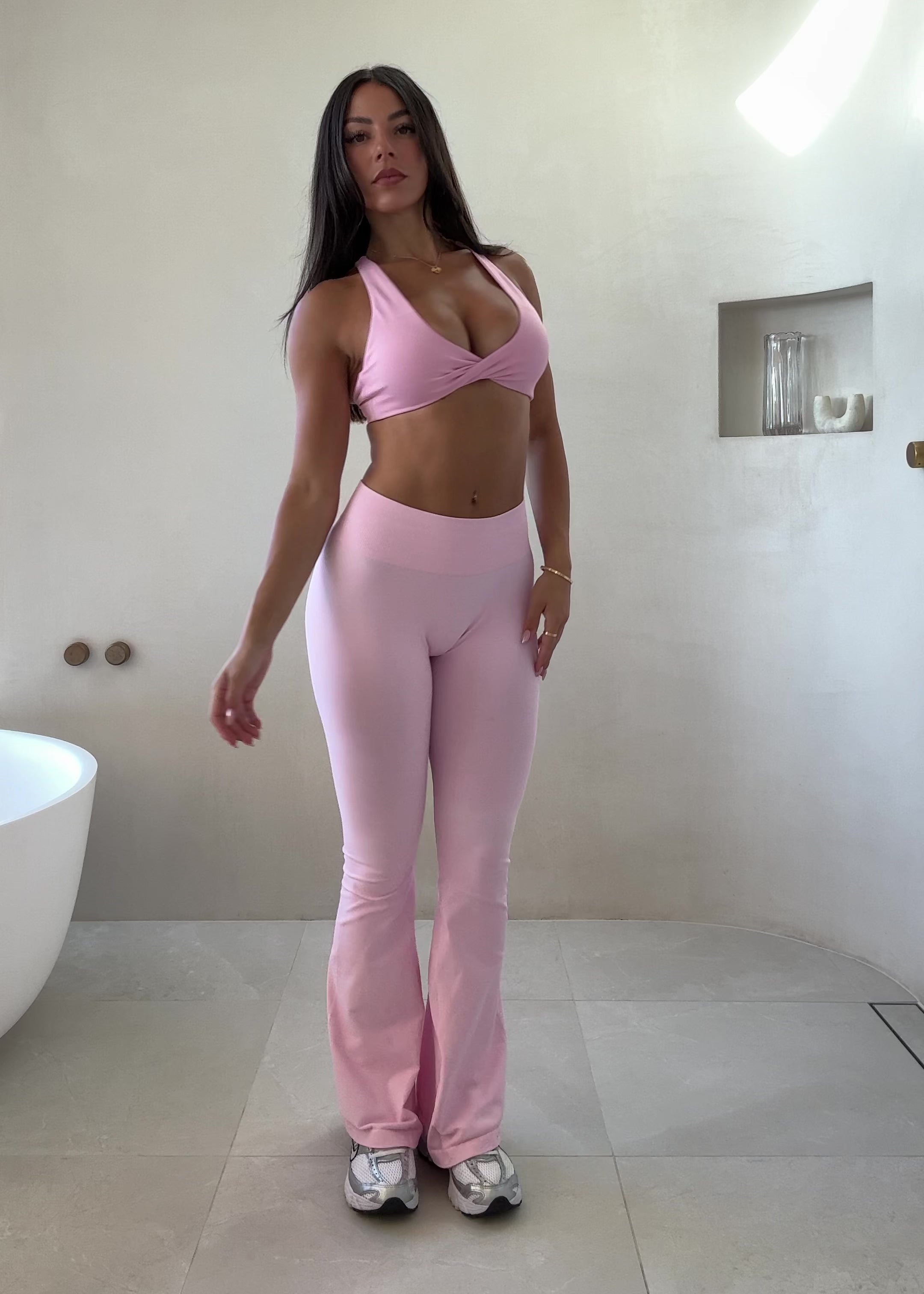 SIGNATURE SCRUNCH FLARES - STRAWBERRY – Velocity Activewear