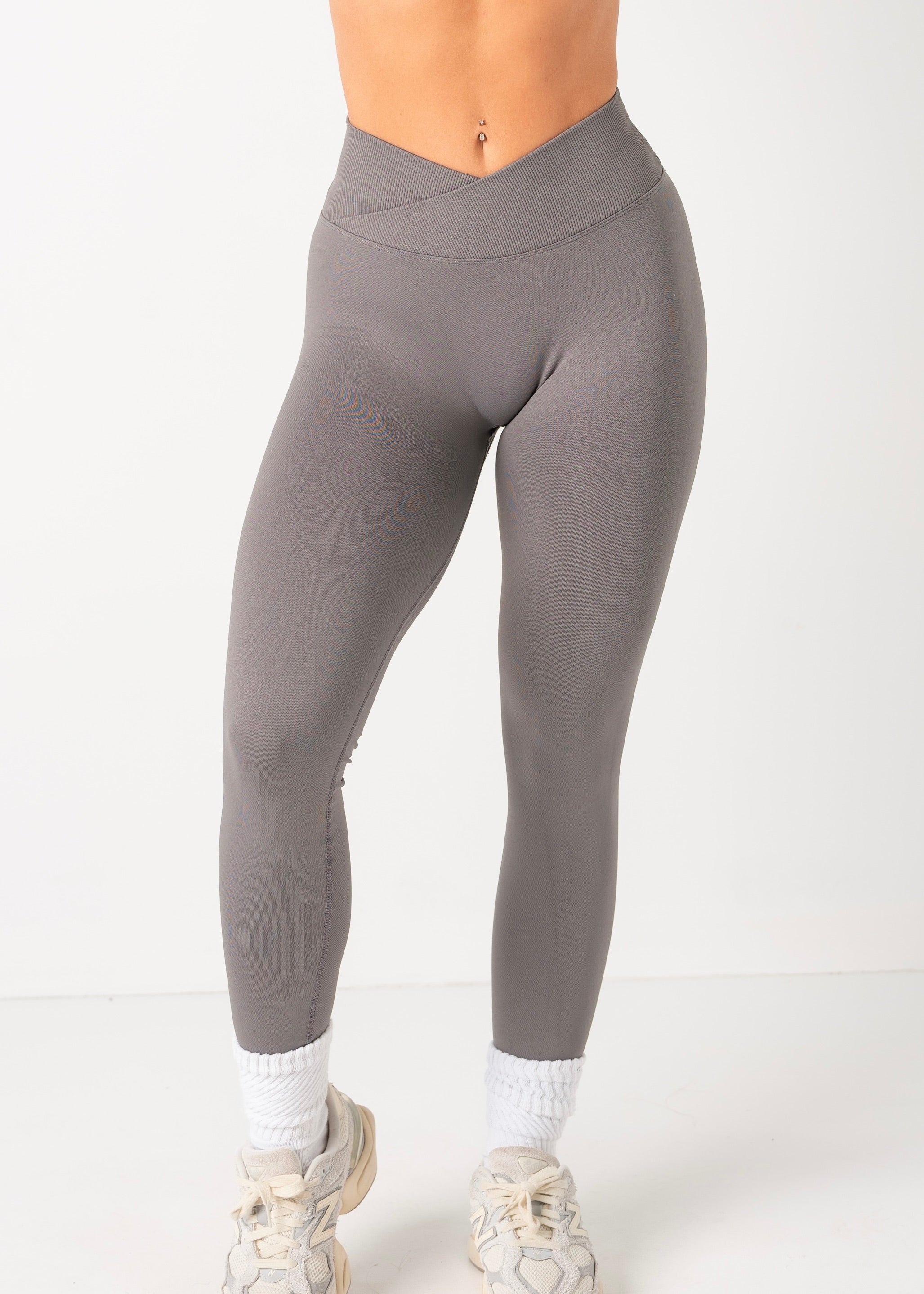 ULTIMATE SEAMLESS SCRUNCH LEGGINGS 3.0 STEEL