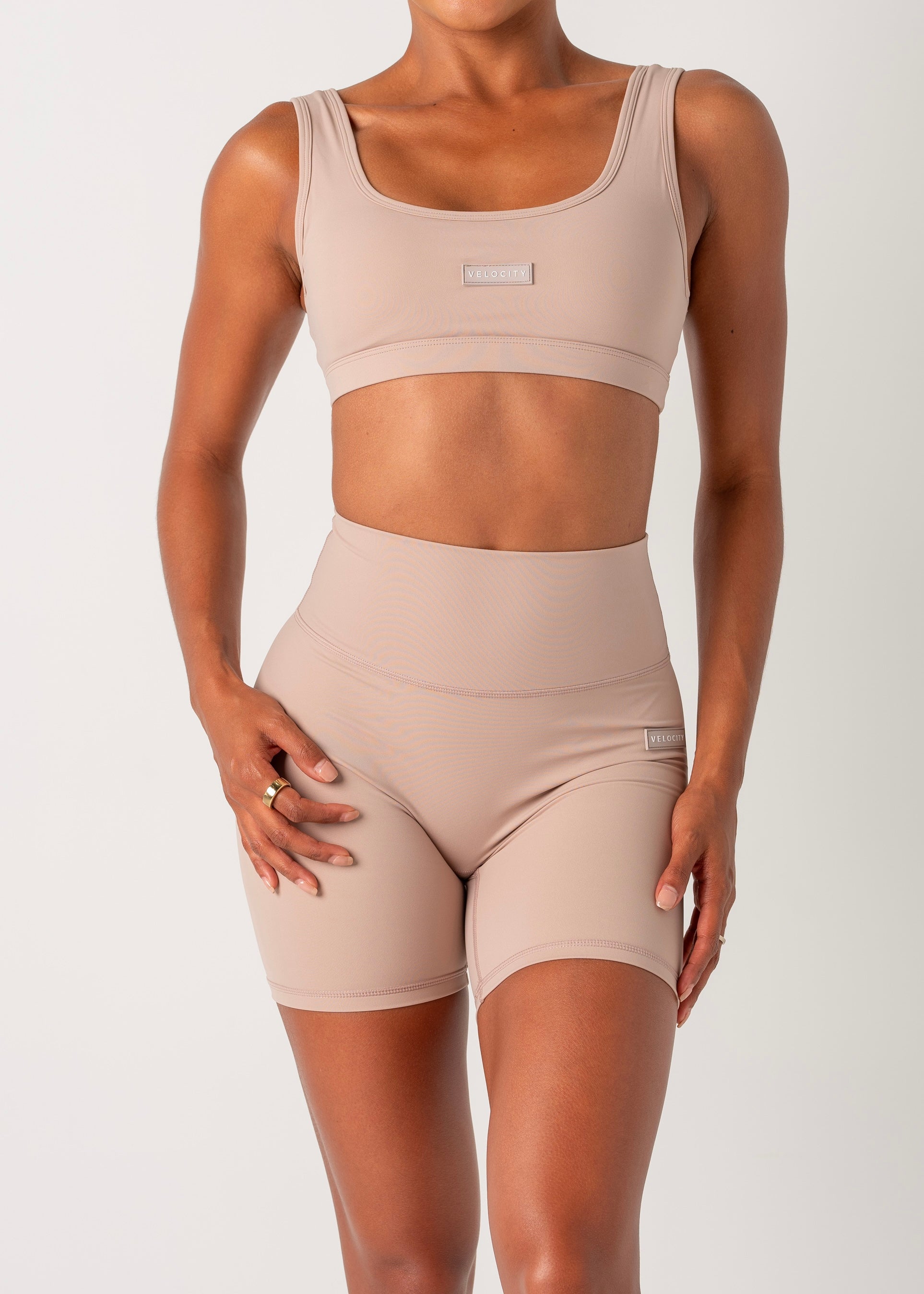 SS SEAMLESS SHORTS - BEIGE